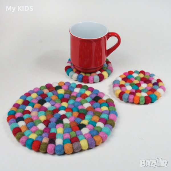 подложка / декорация от филцови топчета (плъст/вълна) ръчна изработка, снимка 1