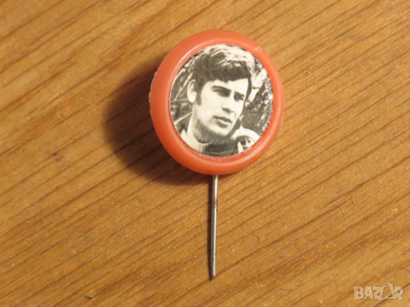 Значка на големия Стефан Данаилов от 70 те години - Обичайте и ценете българското кино!, снимка 1