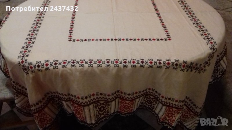 Бродирани покривки, снимка 1