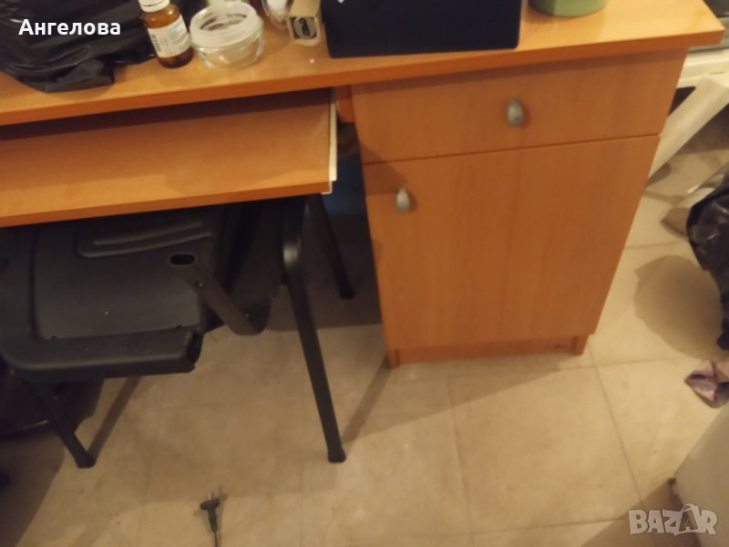 Бюро, снимка 1