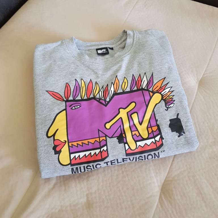 Original MTV Music Television Logo Crewneck Sweatshirt в Суичъри в гр.  Шумен - ID38166849 — Bazar.bg
