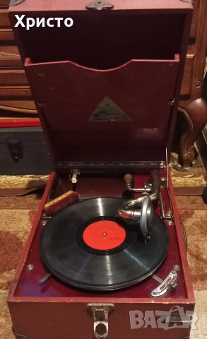 Ретро грамофон SINGER от 1930 година. , снимка 3 - Антикварни и старинни предмети - 52676590