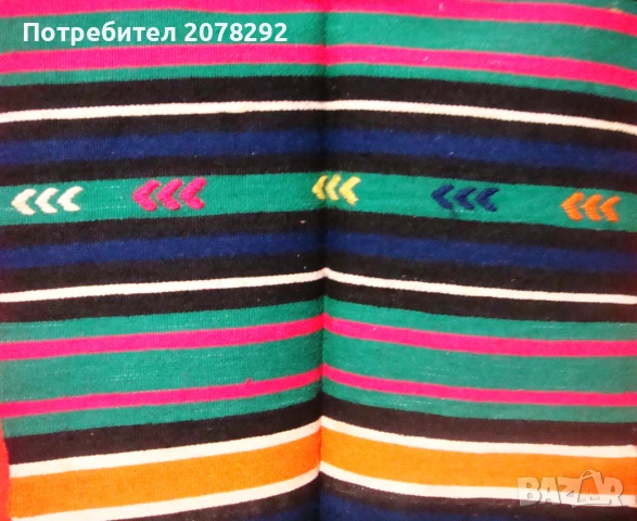 Пет ръчно тъкани стари вълнени покривки, снимка 8 - Покривки за маси - 50938458