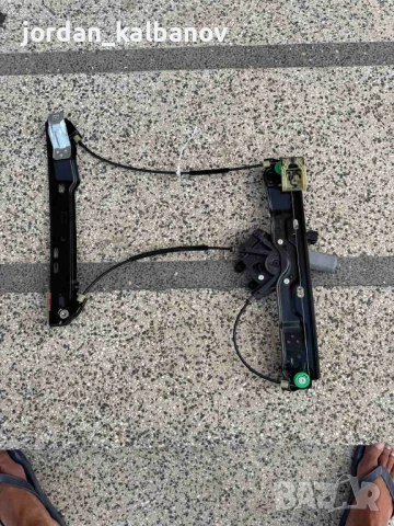 Комплект стъклоподигач+моторче предна дясна врата на Range Rover Evoque само за 150лв. BJ3223200AG, снимка 2 - Части - 51128664