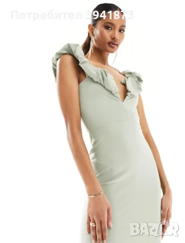 Ефектна рокля Asos с така актуалния цвят sage