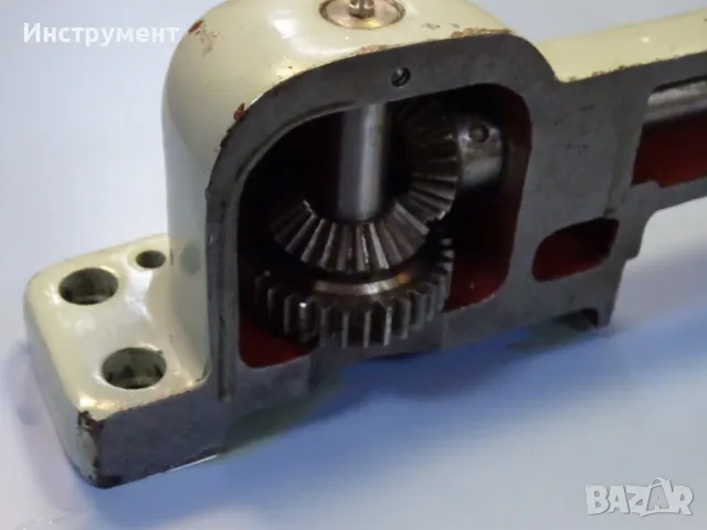 Въртящо-делителен механизъм за фреза TOS Typ POB 32 CSSR, снимка 15 - Резервни части за машини - 49138045