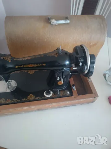 Стара шевна машина , снимка 4 - Антикварни и старинни предмети - 50046214