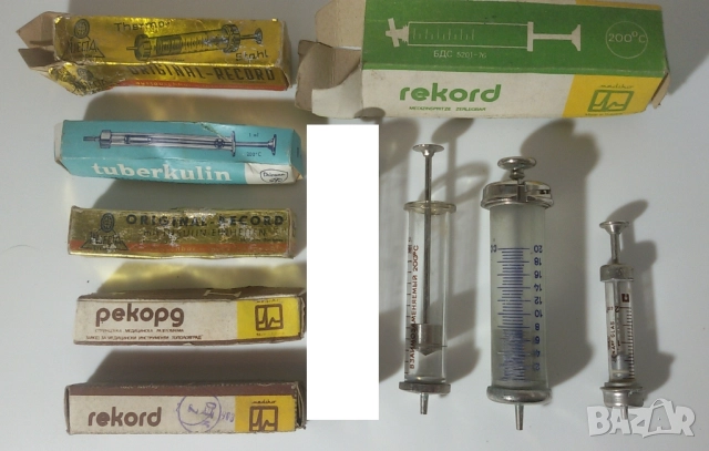 Лот стари стъклени спринцовки