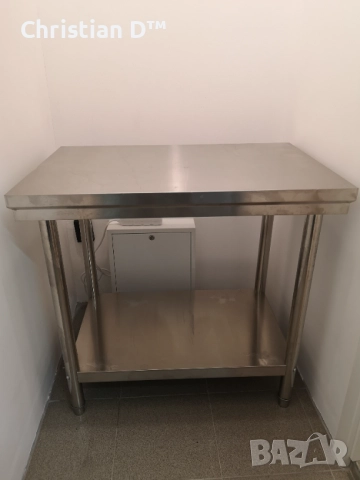 Работна маса от неръждаема стомана 