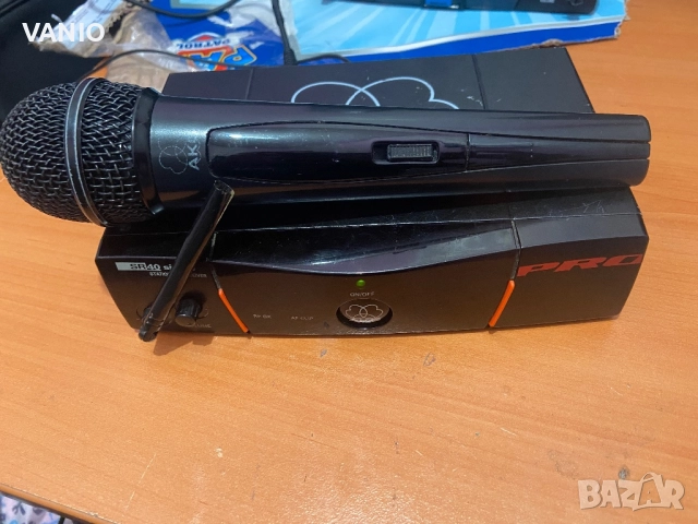 Akg Sr40 Pro Безжичен Микрофон Добро Състояние , снимка 1