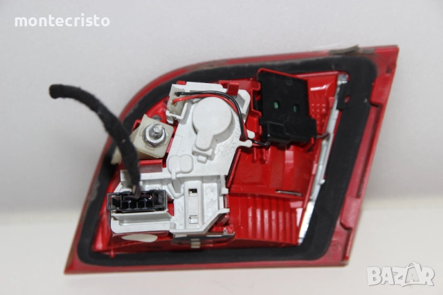 Ляв вътрешен стоп Audi A3 8P sportback facelift 5 врати (2008-2012г) 8P4945093D ляв стоп заден капак, снимка 4 - Части - 51756978