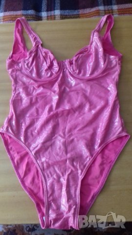 Бански костюми,цели,от две части,само една част