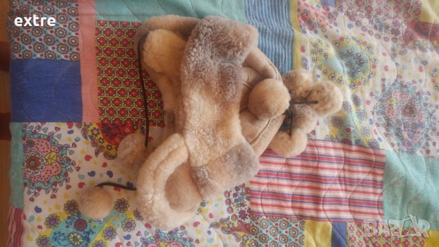 Детска зимна шапка с пискюли