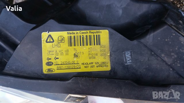 десен фар Ford Fiesta, снимка 2 - Части - 44112659