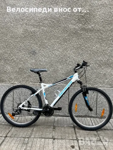 Алуминиев велосипед 26 цола 21 скорости палцови команди преден амортисьор много запазено 