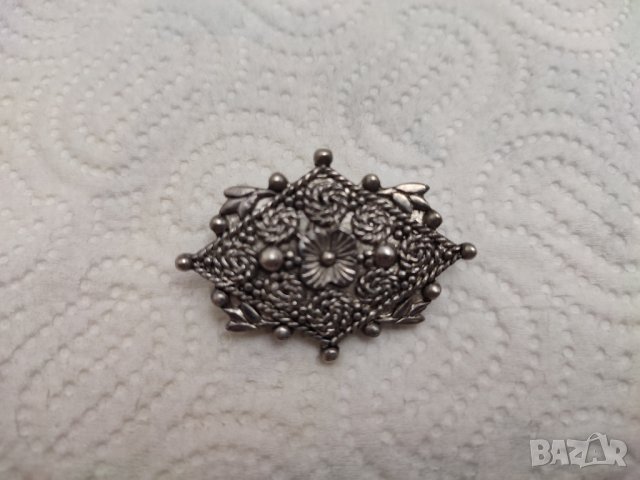 Вносна посребрена ??? Масивна брошка, снимка 2 - Други - 40635494