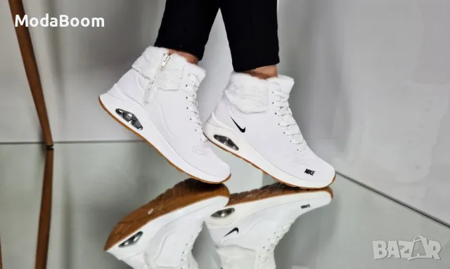 Nike Дамски боти Различни цветове , снимка 2 - Дамски боти - 48121747