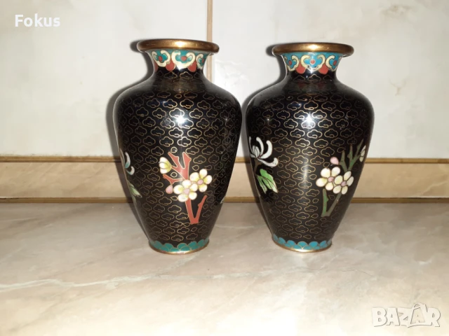 Cloisonne Клоазоне Чифт страхотни вази бронз клетъчен емайл, снимка 6 - Антикварни и старинни предмети - 50999283