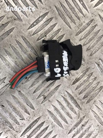 Копче стъкло Toyota Avensis,2001г.