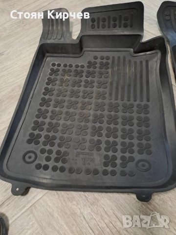 Гумени TPE стелки Rezaw-Plast BMW 5 VII (G30, G31) 2017 - 2024, снимка 2 - Аксесоари и консумативи - 52633645