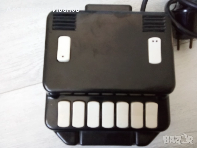 Стар бакелитов електроуред,таймер,часовник 1965 г., снимка 2 - Антикварни и старинни предмети - 51951522