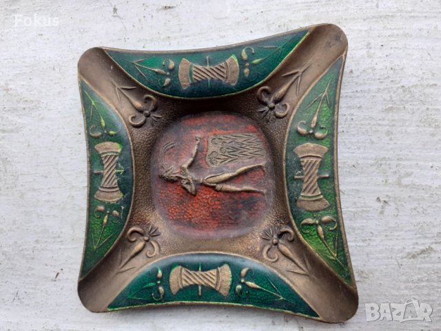 Масивен малък пепелник бронз и емайл, снимка 1 - Антикварни и старинни предмети - 40113194