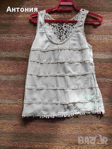 Топ с дантела