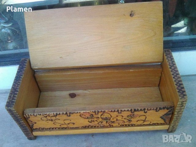 Стара българска дървена пирографирана кутия за бижута тип ракла, снимка 6 - Други ценни предмети - 37387335