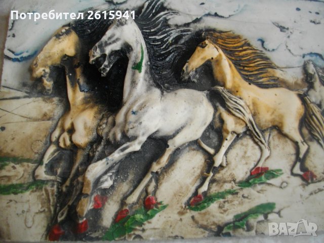 Старинна Ръчна Релефна Керамична Рисунка "Коне" Върху Керамична Плочка - Антикварна, снимка 3 - Антикварни и старинни предмети - 35646703