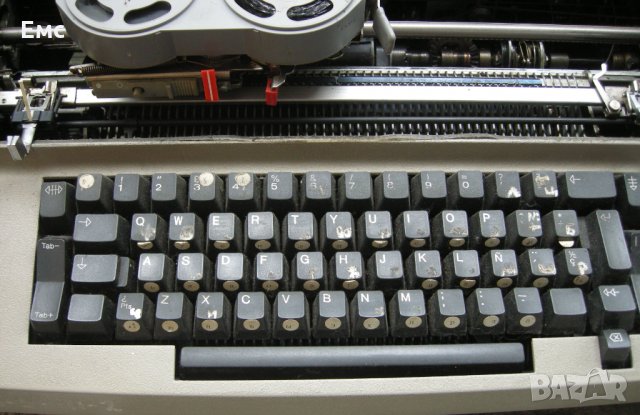 Пишеща машина IBM 196 C / 6705, снимка 3 - Антикварни и старинни предмети - 34956755