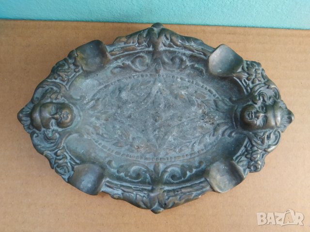 бароков пепелник от бронз, снимка 2 - Други ценни предмети - 39490120