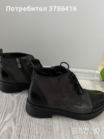 Обувки, снимка 2 - Дамски ежедневни обувки - 44899541