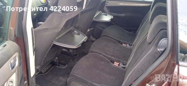 Ситроен С4 Гранд Пикасо, снимка 4 - Автомобили и джипове - 52670315