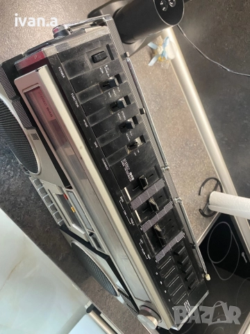 Aiwa TPR-945E, снимка 3 - Радиокасетофони, транзистори - 51681783