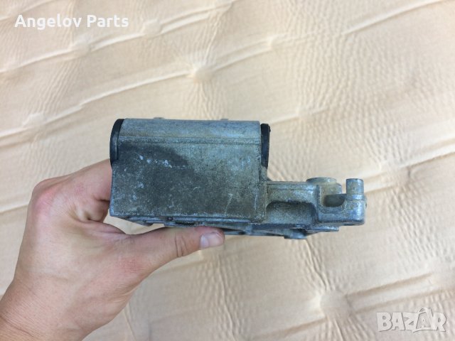Стойката на генератора за BMW E30 E34 (M40 M42), снимка 5 - Части - 23058003