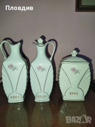 Части от стар порцеланов сервиз , снимка 5 - Сервизи - 52754065