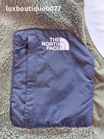 Чисто нов без етикет елек The North Face M, снимка 4 - Други - 52650785