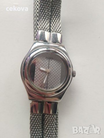 Часовник Swatch - тип гривна, снимка 2 - Дамски - 39798705