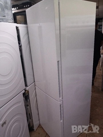 Като нов комбиниран хладилник с фризер Бош Bosch A+++ с две години гаранция!, снимка 10 - Хладилници - 52543947