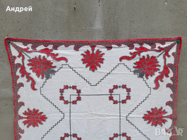 Стара бродирана покривка,каре #5, снимка 2 - Антикварни и старинни предмети - 44858036