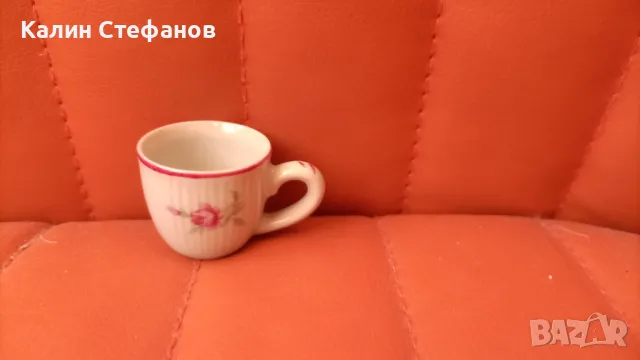 Ретро порцеланов комплект за греяна ракия, буре с капаче и 6 чашки, снимка 8 - Антикварни и старинни предмети - 48104560