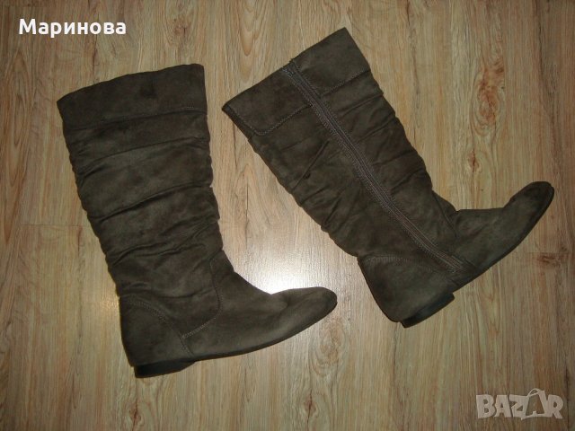 Отлична Рокля Париж/Лондон 140 р-р, снимка 10 - Детски рокли и поли - 27454292