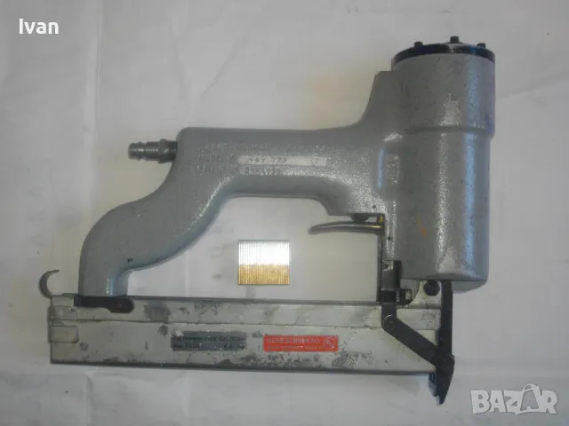 Американски пневматичен такер като нов SENCO Model K - Made in USA за скоби до 30 мм Отличен Профи, снимка 4 - Други инструменти - 47717853