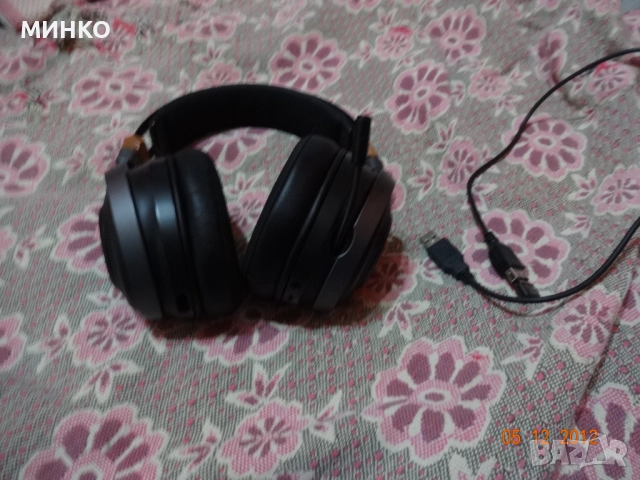 Razer Nari Ultimate, снимка 3 - Слушалки за компютър - 52919037