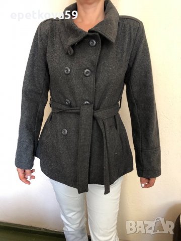 Дамско сиво палто с колан в размер М, снимка 2 - Палта, манта - 26423261