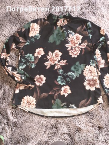 Продавам дамска блуза.Размер S, снимка 3 - Блузи с дълъг ръкав и пуловери - 38722310