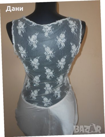 Jenni Button рокля 