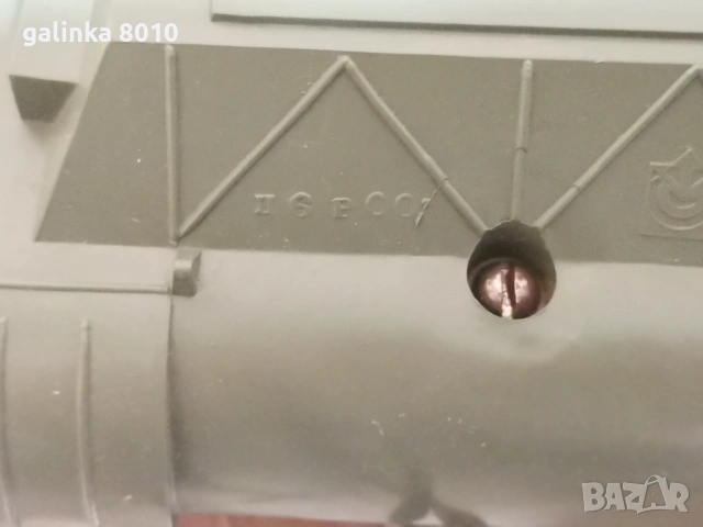 Стар Руски управляващ се танк, снимка 6 - Антикварни и старинни предмети - 53126118