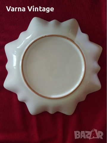 Голяма коледна порцеланова купа за сладкиши TIRIDUZZI-DERUTA Италия., снимка 2 - Колекции - 52301443