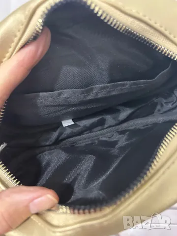 Дамска чанта Gold рамо/ кръст Швейцария, снимка 12 - Чанти - 48153558